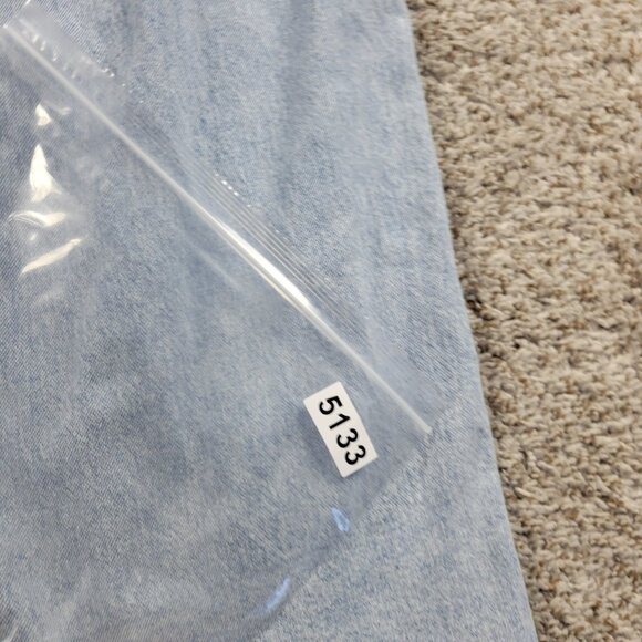 American Eagle Jeans Womens 16 Short Stovepipe Light Wash Distressed - Picture 8 of 8